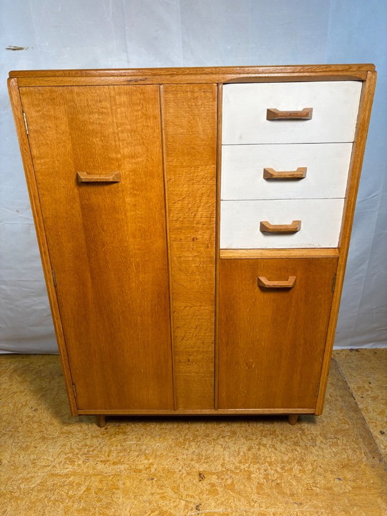Rare Vintage G-Plan E. Gomme Oak Compactum Gentleman’s Wardrobe | C.1950–1960 | Gold Stamp – GPlan, Wood (photo 11 of 15)