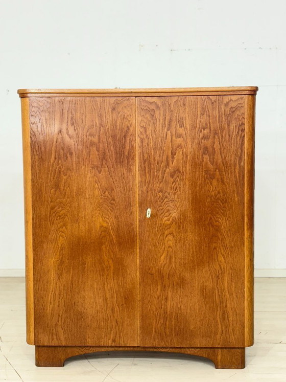 Image 1 of Vintage linnenkast / Kledingkast uit het midden van de vorige eeuw / Kast uit de jaren 60