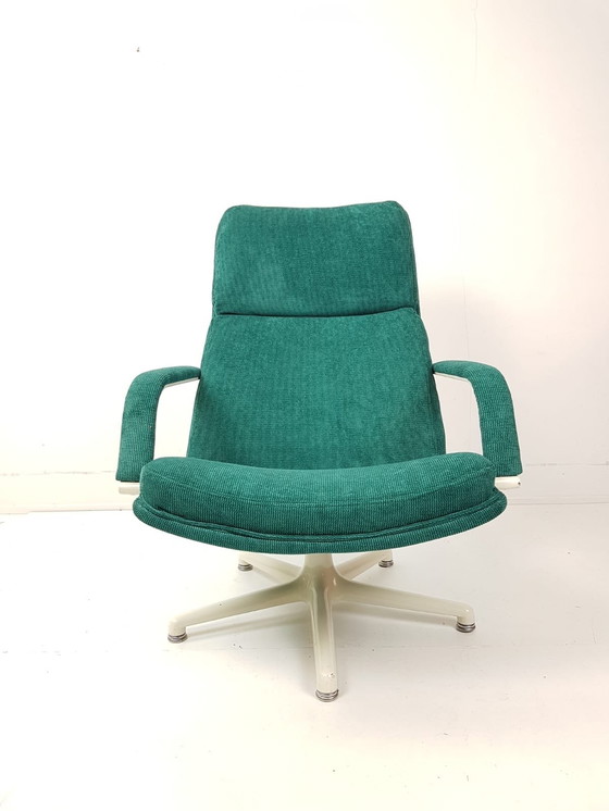 Image 1 of Artifort Drehsessel grün | neuer grüner Stoff