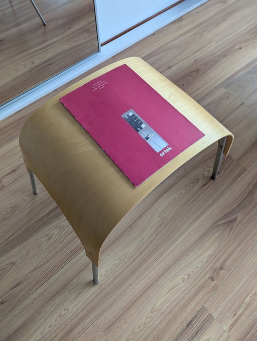 🏷️ OFERTA - Reposapiés Artek “Pochino” – Hanspeter Weidmann (2000)