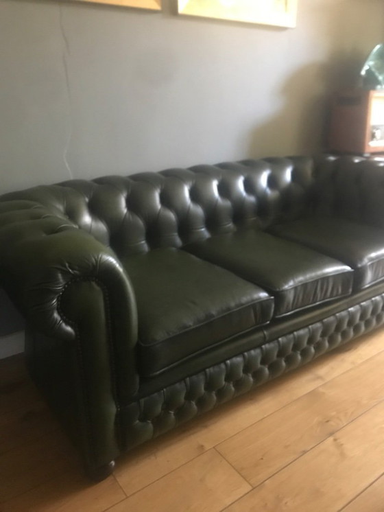 Image 1 of Beautiful green Chesterfield sofa