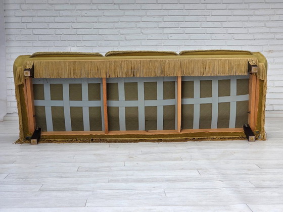 Image 1 of Anni '70, divano danese a 3 posti, velluto originale verde chiaro per mobili.