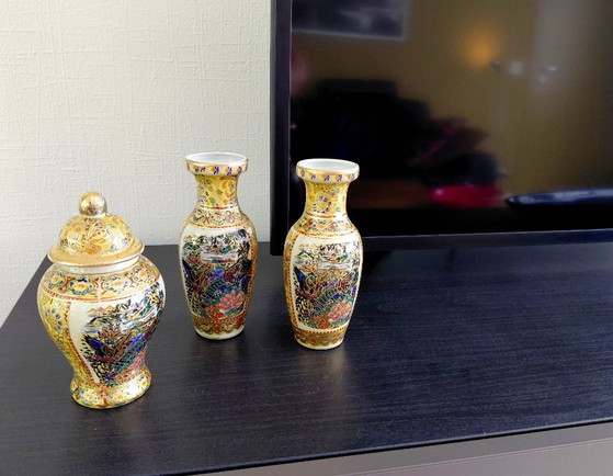 Set 3 Vasi Vintage Geisha Giapponesi Satsuma, Anni '60/'70 – Porcelain (photo 4 of 16)