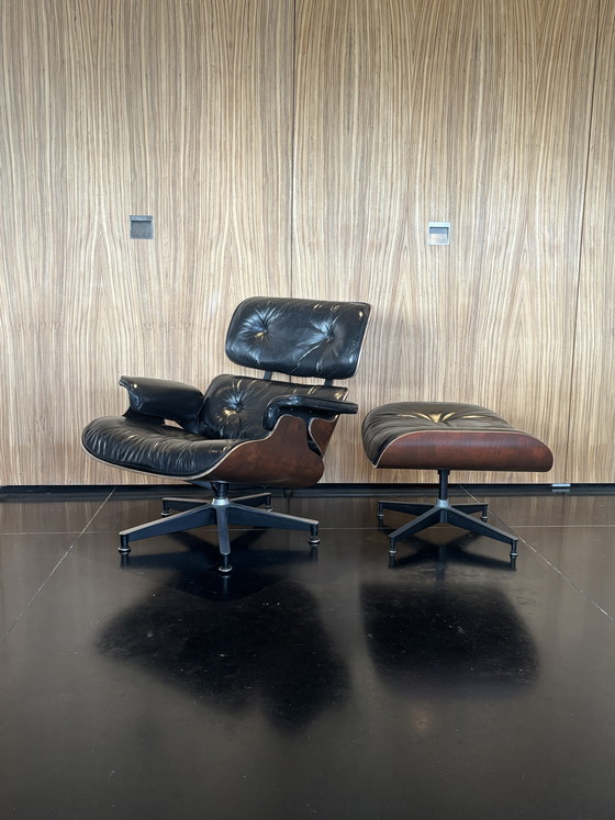 Image 1 of Eames lounge chair Herman Miller