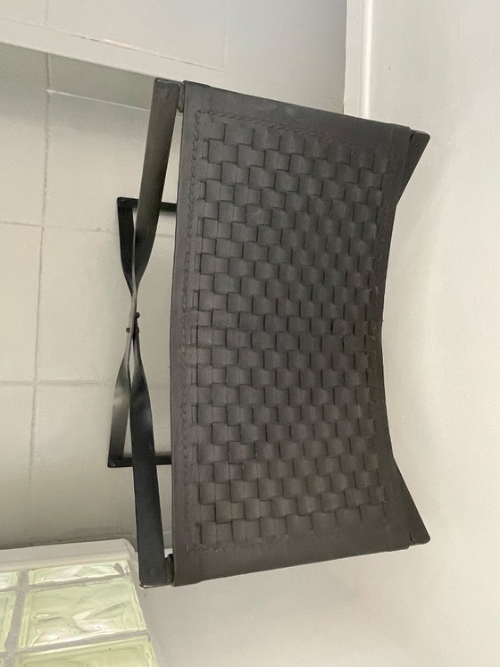 Image 1 of Tabouret haut pliant / taburette en métal et cuir tressé