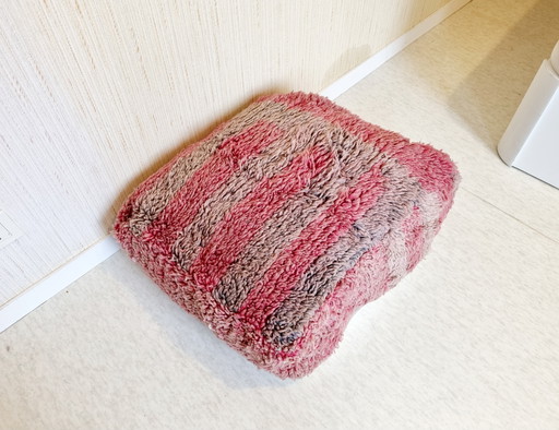 Vintage Pouf