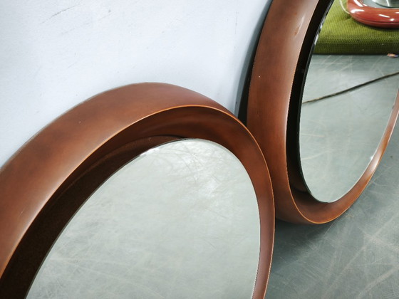 Pair of Italian Space Age Illuminated Round Mirrors, 1970s – Glass, Plastic (photo 5 of 9)