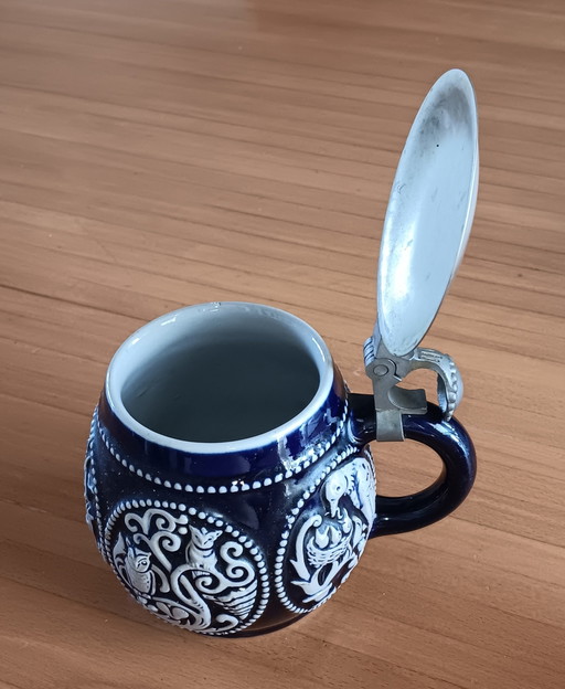 Spherical Relief Beer Stein - Blue-Gray With Pewter Lid (0.5 L)