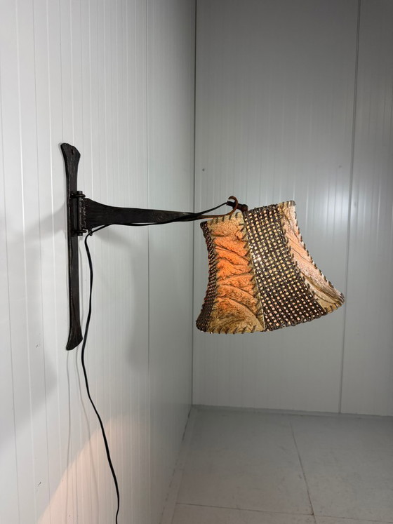 Image 1 of Brutalistische smeedijzeren wandlamp 1960-70's