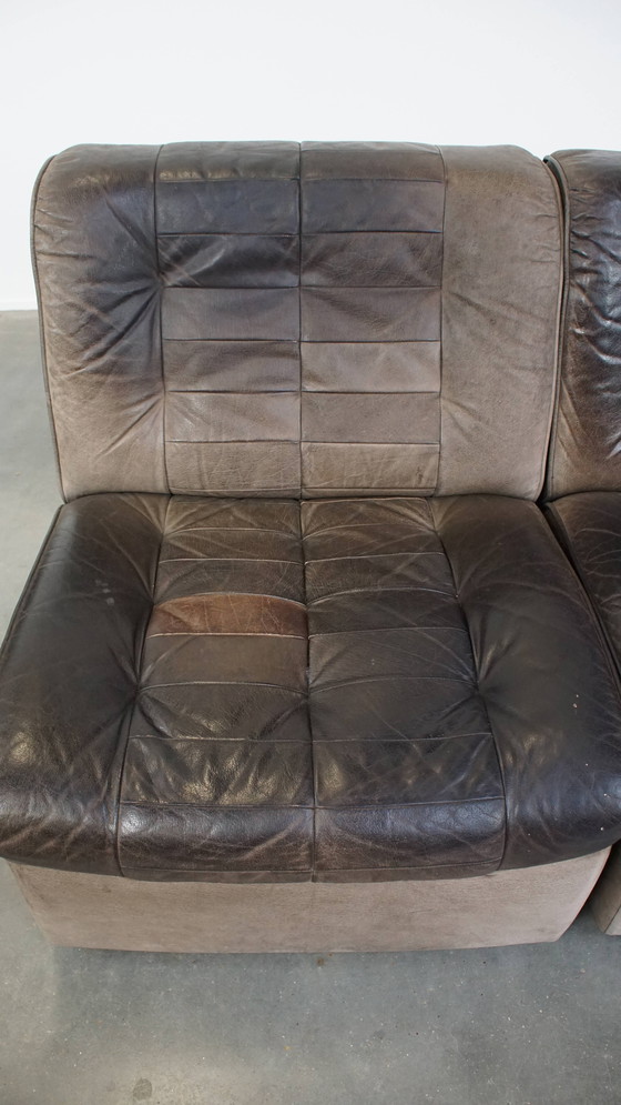 Image 1 of Graues Vintage Leder Elemente Design Sofa 2 Elemente + Hocker