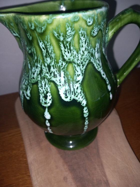 Image 1 of Rare Modernist Pitcher 1950 – Emerald Green Flamed Enamel – Signed "E" – Elchinger Collection / Vallauris