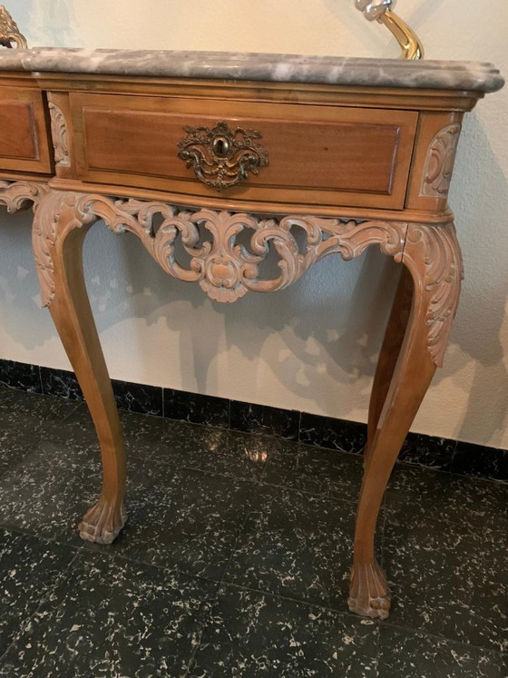 Große Konsole im Louis-XV-Stil mit Marmor – Konsolen, Holz (photo 5 of 7)