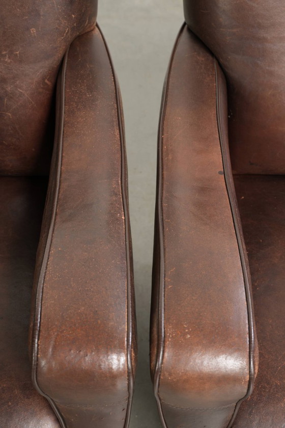 2x Poltrona Vintage Robusta in Pelle di Pecora in un Bel Colore Scuro con un Bel Design Inglese – Poltrone (photo 8 of 13)