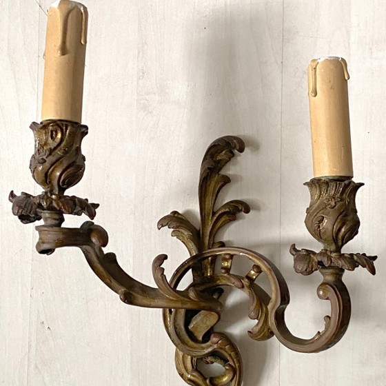 Image 1 of Paar bronzene Wandleuchten im Stil Louis XV
