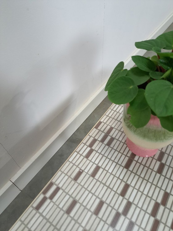 Image 1 of Tavolino laterale in formica Opal con gambe in legno, tavolino portavasi