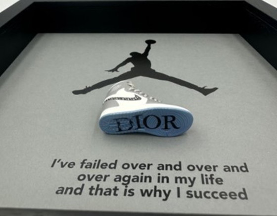 Framed Sneaker Air Jordan 1 Retro High Dior, black on grey, Wall decoration, Wood, Modern (photo 4 of 6)