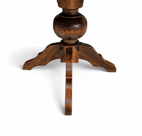 Mesa de comedor de roble macizo / también conocida como mesa de monasterio / con un robusto pedestal (photo 10 of 13)