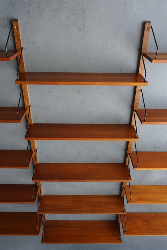 Image 1 of Estantería de pared danesa de mediados de siglo, Poul Cadovius para Cado, 1960