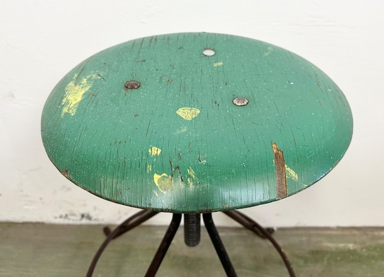 Image 1 of Draaikruk voor industriële werkplaats, jaren 60