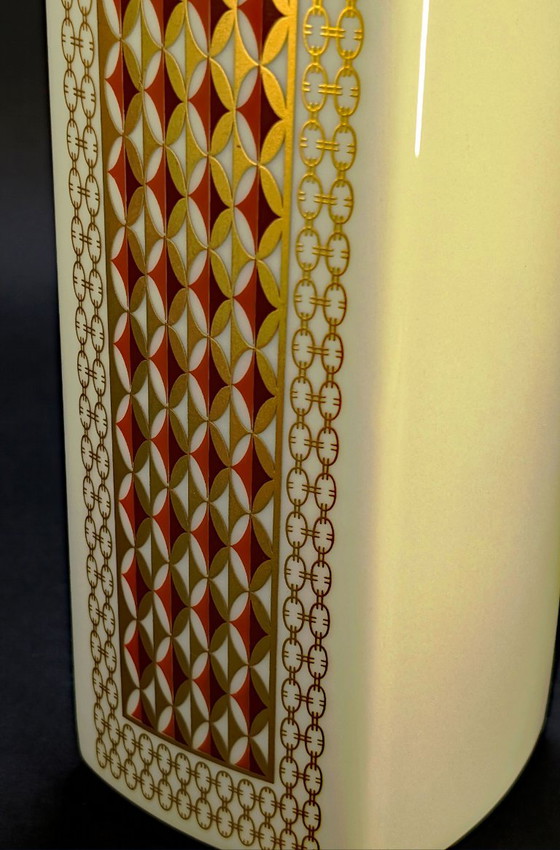 Vintage Vase Heinrich & Co Selb Bavaria – Porcelain (photo 4 of 11)