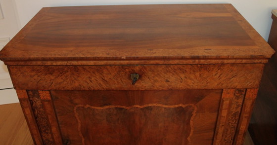 Elegant 19e-eeuws Biedermeier halfkastje – Buffetkasten, Wood (photo 4 of 14)