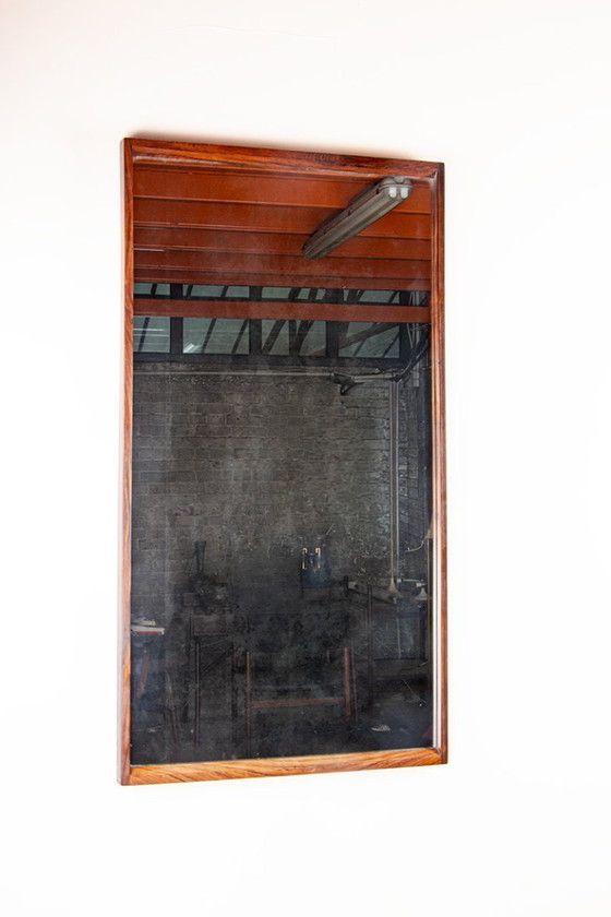 Image 1 of Grande specchio danese in palissandro di Aksel Kjesgaard per Odder 1960.