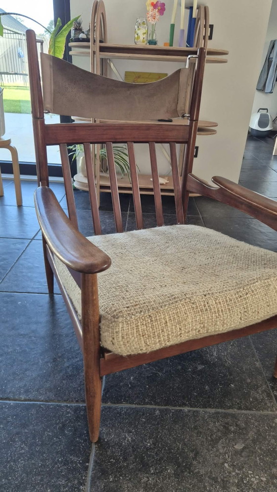 Vintage Armchair – Wood (photo 4 of 6)