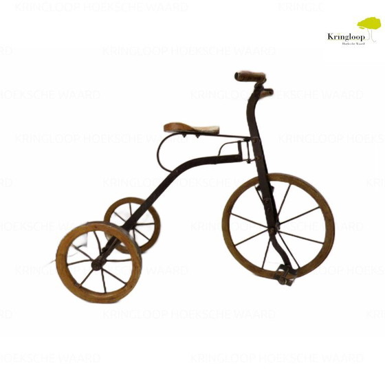 Image 1 of Deux tricycles jouets anciens