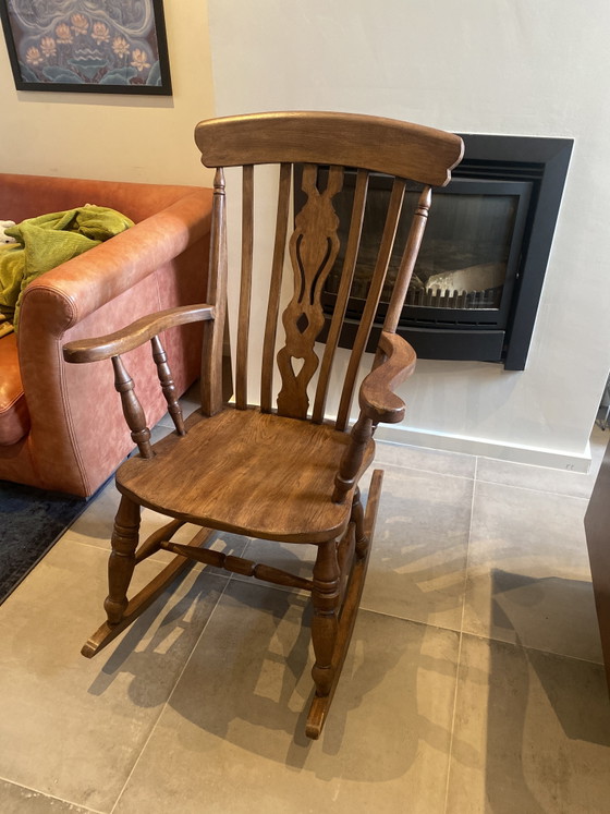 Mecedora – Wood (photo 4 of 5)