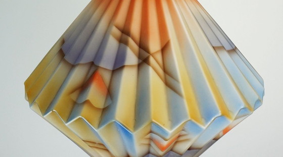 Image 1 of Art déco glazen hanglamp met airbrush spritzdekor, geplooide vorm, avant-gardistisch design uit de jaren 1920-1930.