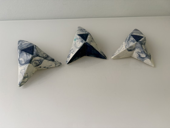 Image 1 of Conjunto de tres esculturas de pared de cerámica