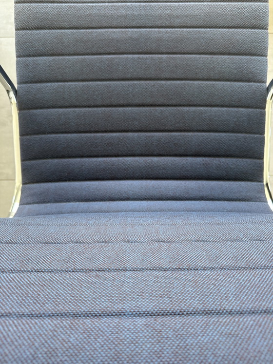 Image 1 of Vitra EA 117 bureaustoel