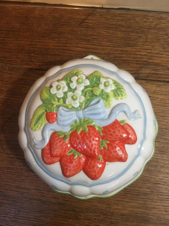 Dekorative Puddingform – Aufbewahrungsschrank, Porzellan, Vintage (photo 5 of 8)