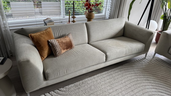 Image 1 of Leolux Pode 2,5 en 3,5-Zita beige stof Fay 83 Oyster