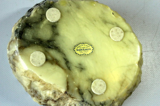 Image 1 of Schwerer Onyx Aschenbecher hand carved in Italy