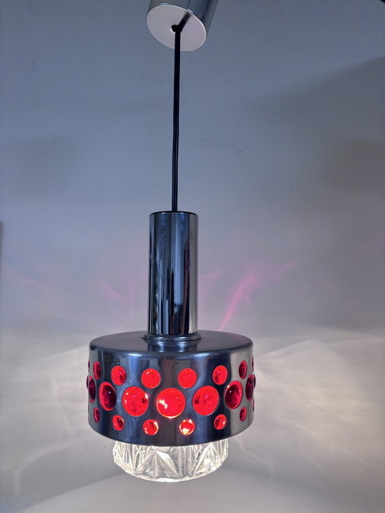 Lampada a sospensione originale Richard Essig Space Age (anni '70) in cromo e rosso rubino (photo 4 of 11)