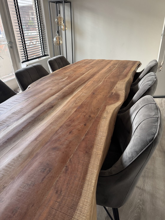 Image 1 of Mesa de tronco de árbol de madera maciza de acacia 240x90/95x77 cm