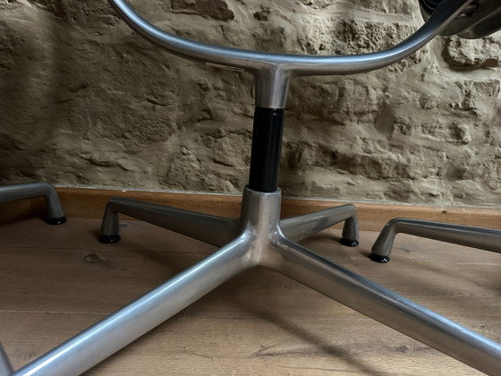 Sedia Vitra Eames x 3 (modello EA 105), Sedie da conferenza, Tessile, Alluminio, Nero (foto 6 di 7)