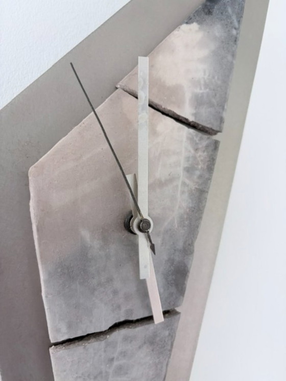 Broken Time orologio da parete postmoderno in acciaio inox 60 cm, rvs, Grigio (foto 5 di 8)
