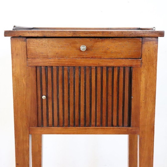 Image 1 of Antique Nightstand in walnut, Italy Early 19th Century