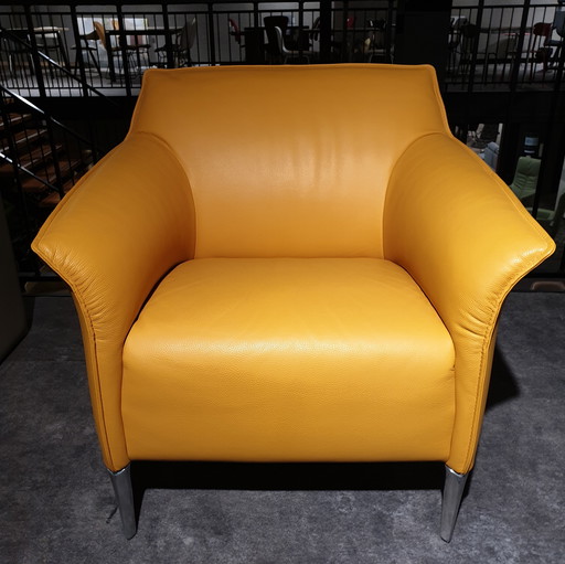 Leolux Mayon armchair