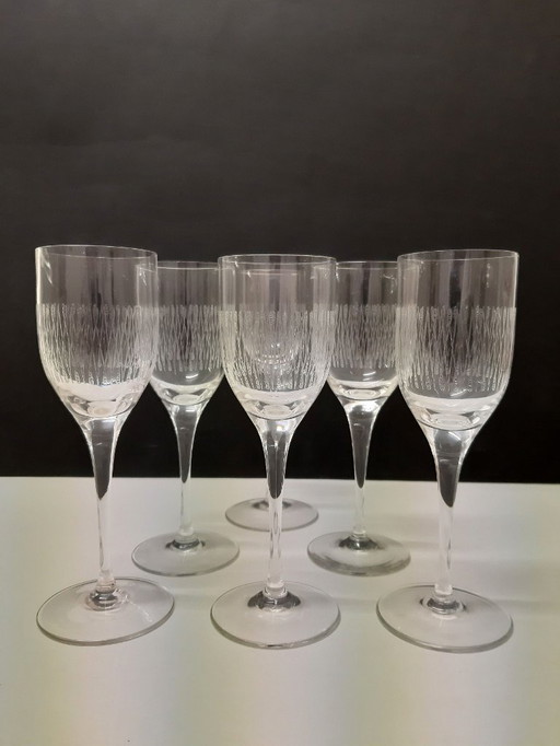 6 bicchieri di cristallo con decoro inciso / Boemia