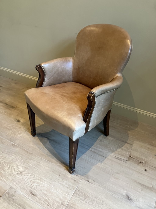 Klassieke leren fauteuil met hoge rugleuning / Clubfauteuil – Leather, Wood (photo 2 of 5)
