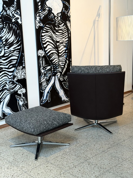Image 1 of Leolux Kudo draaifauteuil plus hocker NIEUW