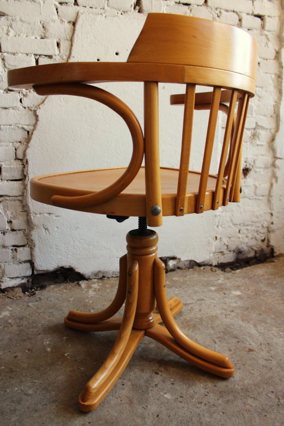 Image 1 of 2 chaises de bureau vintage en bois Thonet