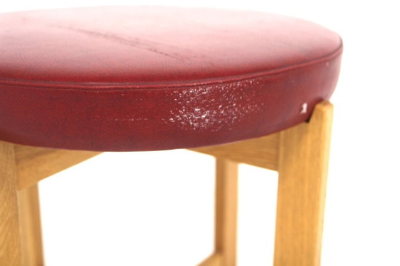 Skandinavischer Hocker aus Eiche, Schweden, 1960 – Holz (photo 4 of 5)