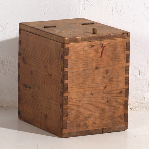 Caja de almacenamiento antigua de madera maciza (c.1920) #7