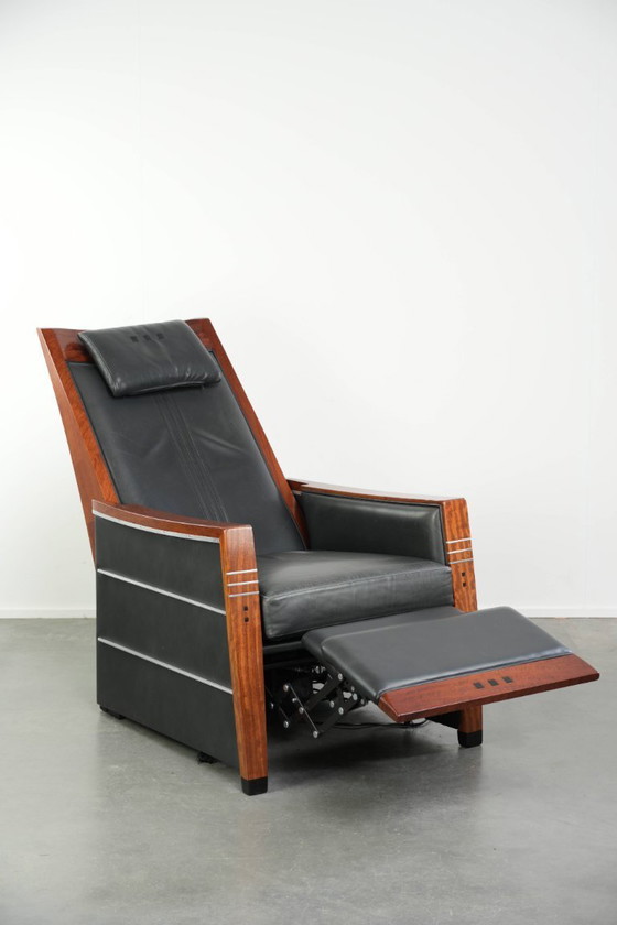 Luxury electrically adjustable Schuitema Art Deco design recliner, model John, from the Decoforma series, (photo 2 of 14)