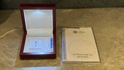 Unique Hessonite gemstone 4.20 ct - with certificate