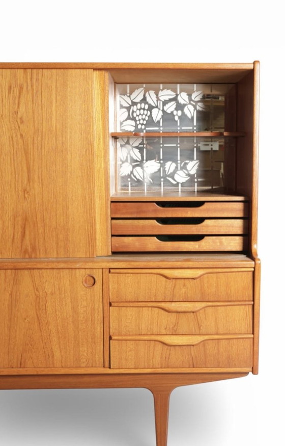 Wunderschönes dänisches Teak-Highboard | Mid-Century Modern | 1960er Jahre – Wood (photo 5 of 11)